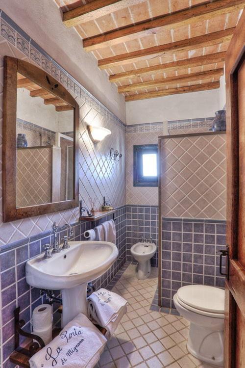 Casa Vacanze La Porta Vinci Exterior foto