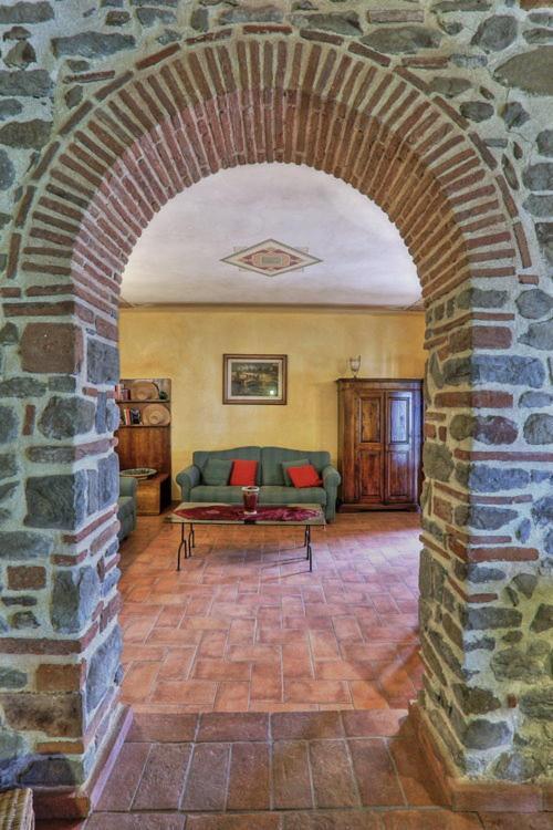 Casa Vacanze La Porta Vinci Exterior foto