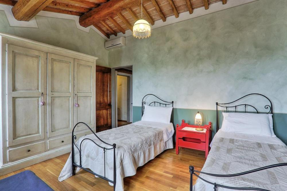 Casa Vacanze La Porta Vinci Exterior foto